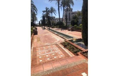 Resale - Apartment - Ground Floor Apartment - Estepona - Estepona Centro