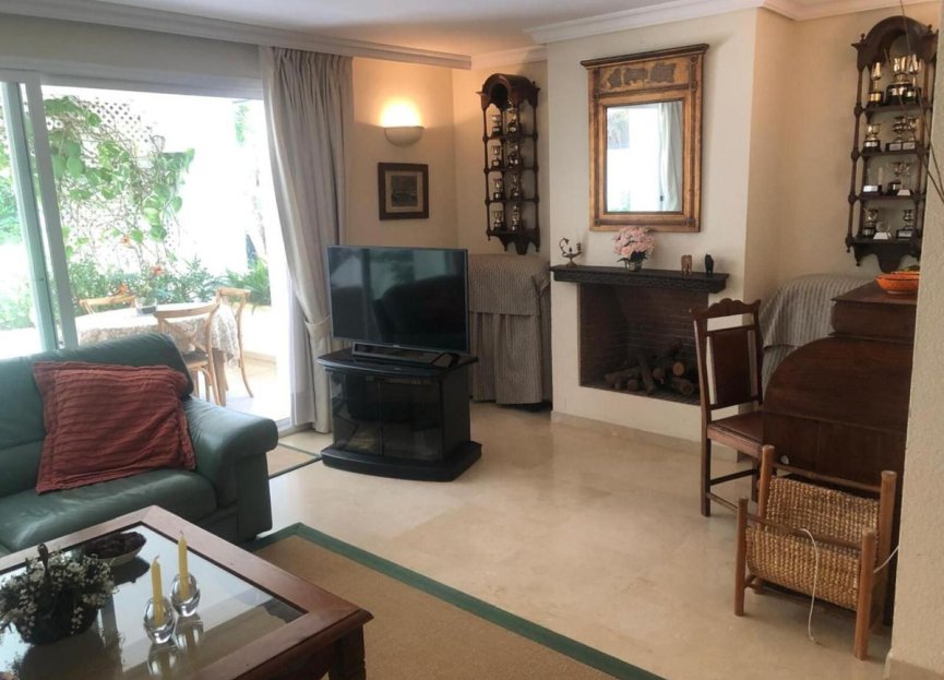 Resale - Apartment - Ground Floor Apartment - Estepona - Estepona Centro