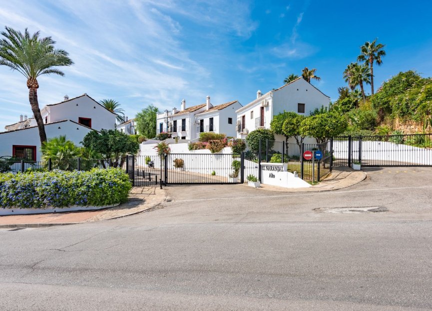 Resale - House - Townhouse - Marbella - Nueva Andalucia