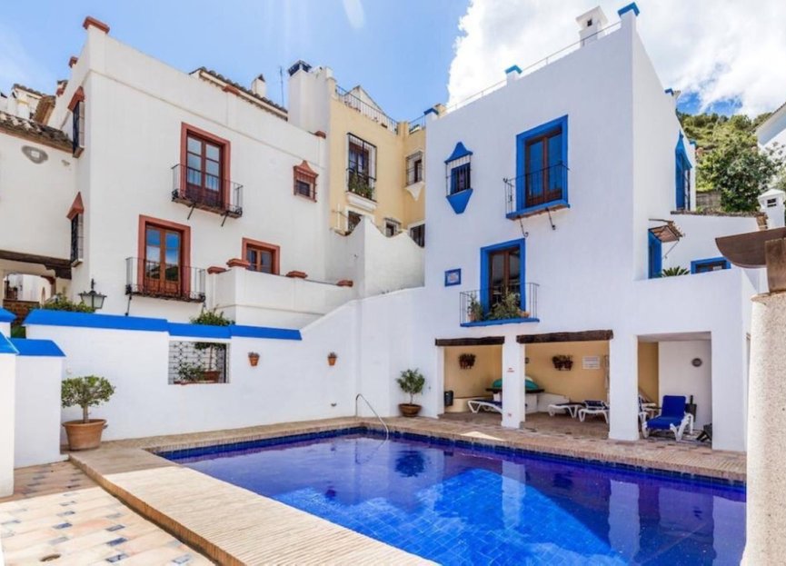 Resale - House - Townhouse - Benahavís - Benahavís Centro