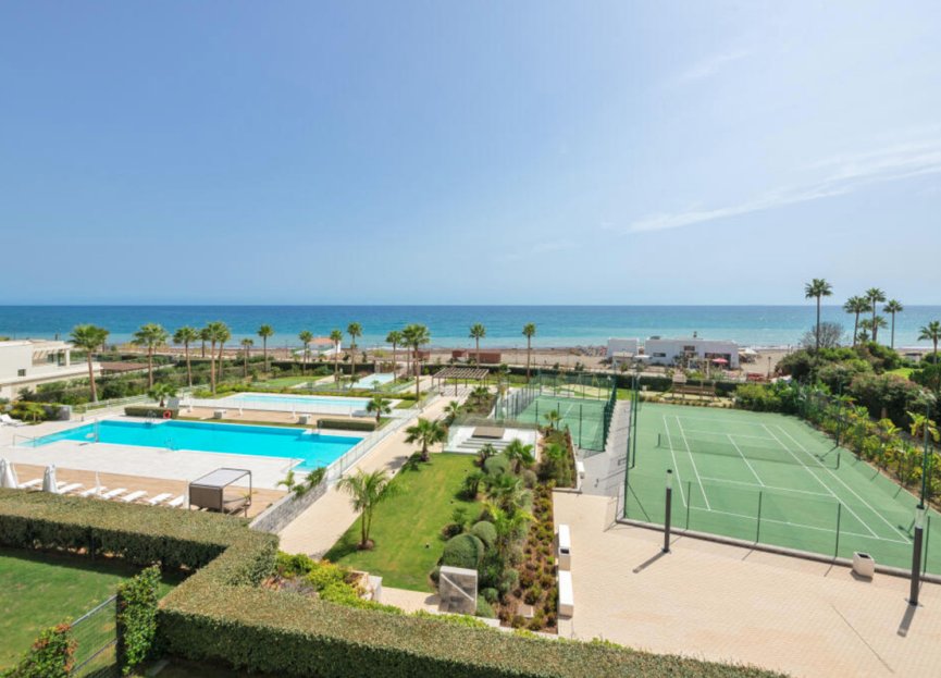 Resale - Apartment - Penthouse - Estepona - Estepona Centro