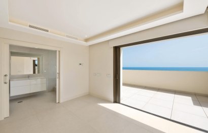 Resale - Apartment - Penthouse - Estepona - Estepona Centro