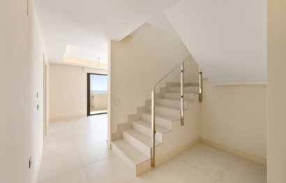 Resale - Apartment - Penthouse - Estepona - Estepona Centro