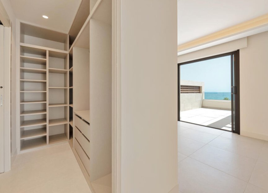 Resale - Apartment - Penthouse - Estepona - Estepona Centro