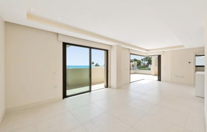 Resale - Apartment - Penthouse - Estepona - Estepona Centro