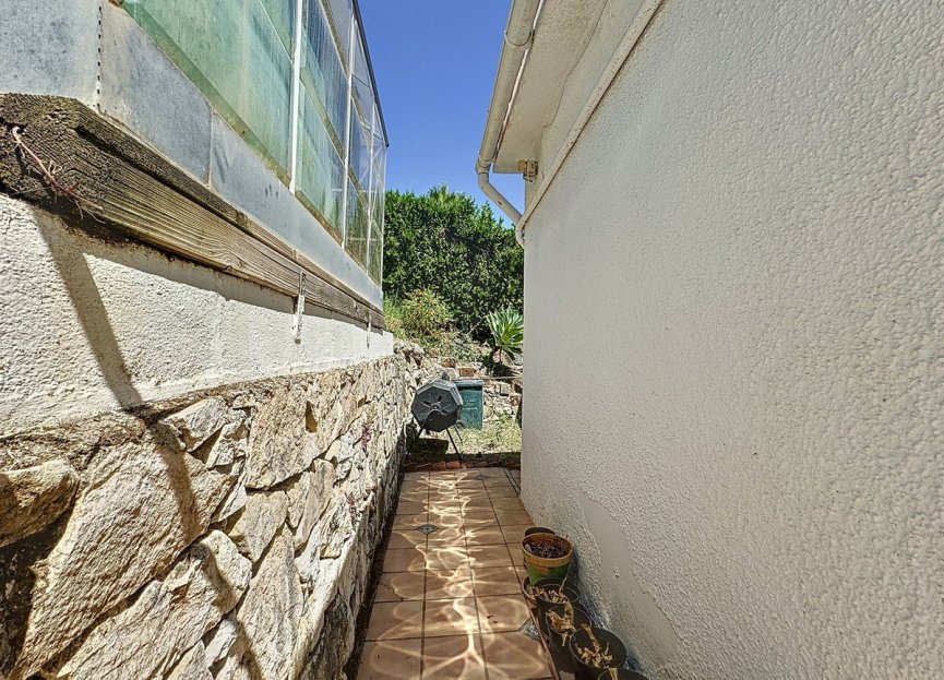 Resale - House - Detached Villa - Marbella - Nueva Andalucia