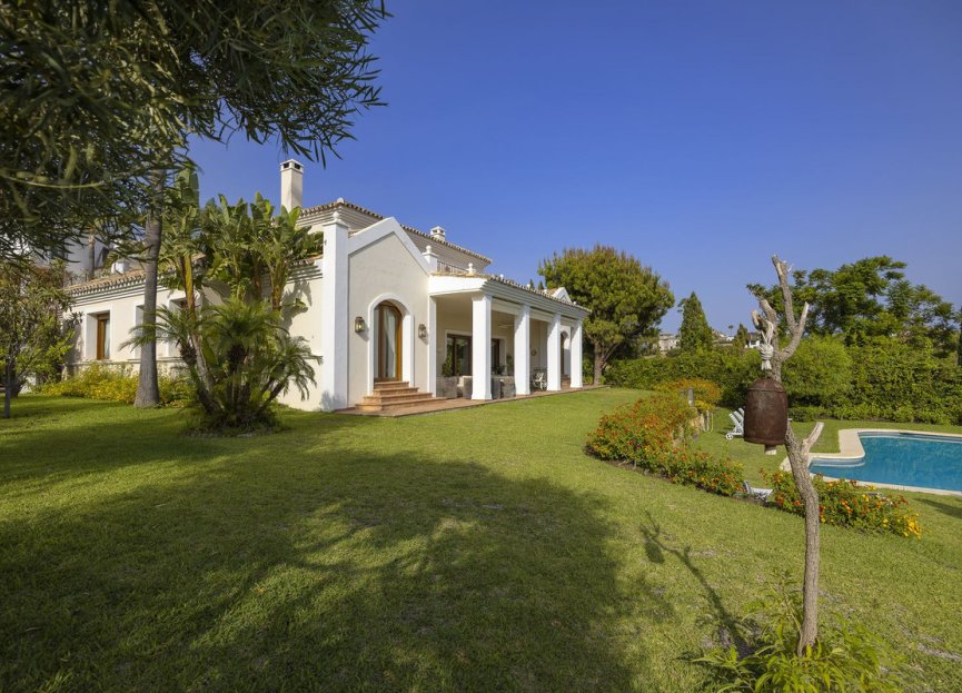 Resale - House - Detached Villa - Benahavís - Los Arqueros