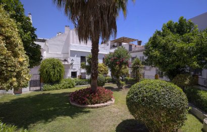 Resale - House - Townhouse - Marbella