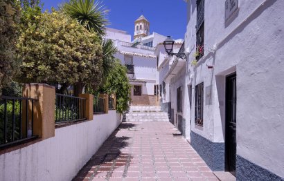 Resale - House - Townhouse - Marbella