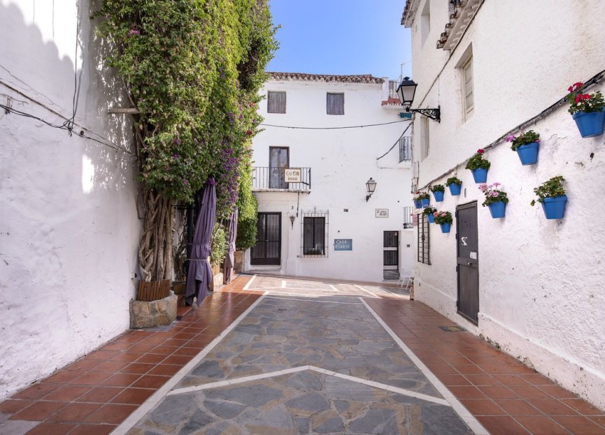 Resale - House - Townhouse - Marbella