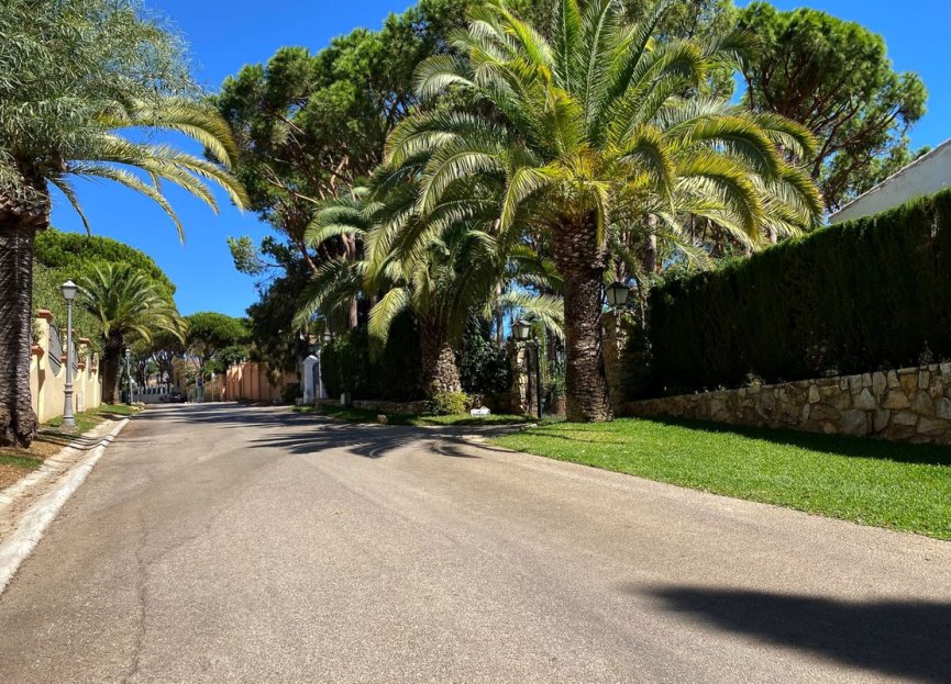 Resale - Plot - Residential Plot - Marbella - Hacienda Las Chapas