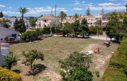 Reventa - Plot - Commercial Plot - Estepona - Estepona Centro