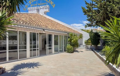 Reventa - Plot - Commercial Plot - Estepona - Estepona Centro