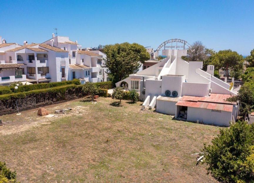 Resale - Plot - Commercial Plot - Estepona - Estepona Centro