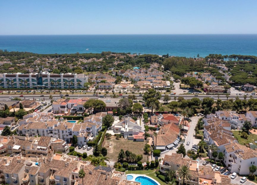 Reventa - Plot - Commercial Plot - Estepona - Estepona Centro