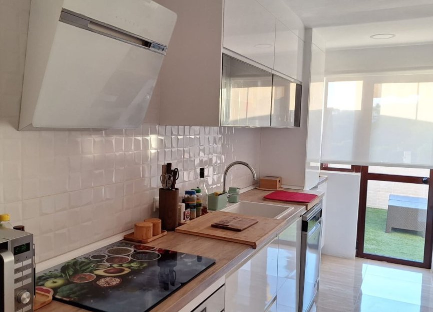 Resale - Apartment - Top Floor Apartment - Marbella