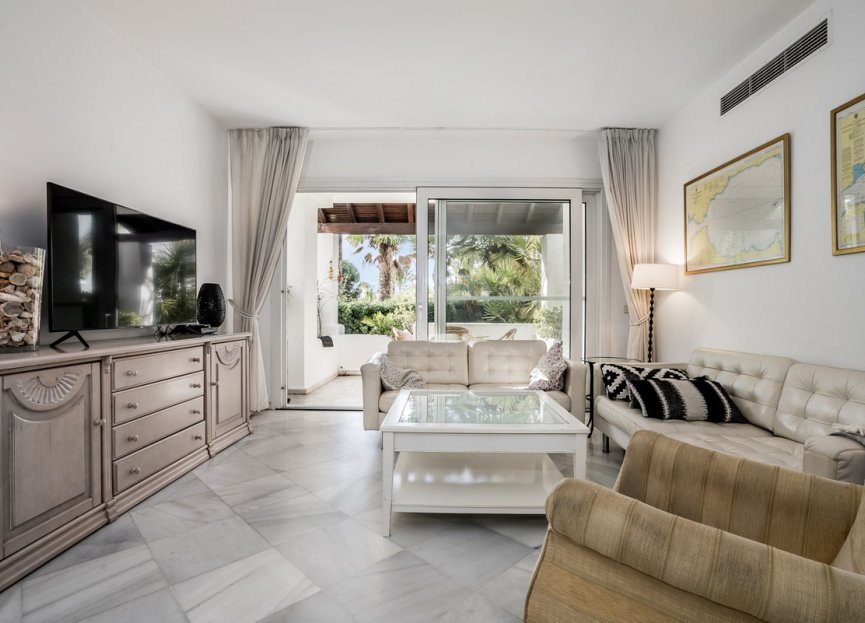 Resale - Apartment - Ground Floor Apartment - Marbella - The Golden Mile