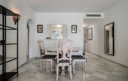 Resale - Apartment - Ground Floor Apartment - Marbella - The Golden Mile