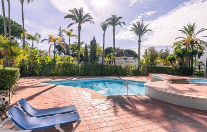 Resale - Apartment - Ground Floor Apartment - Marbella - The Golden Mile