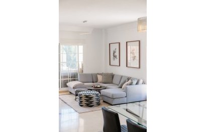 Resale - Apartment - Penthouse - Marbella - Nueva Andalucia