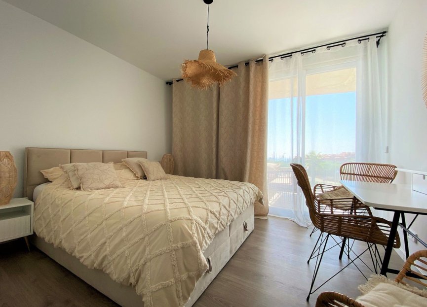 Resale - Apartment - Middle Floor Apartment - Estepona - Estepona Centro