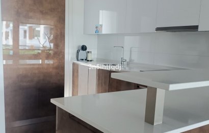 Resale - Apartment - Middle Floor Apartment - Estepona - Bel Air