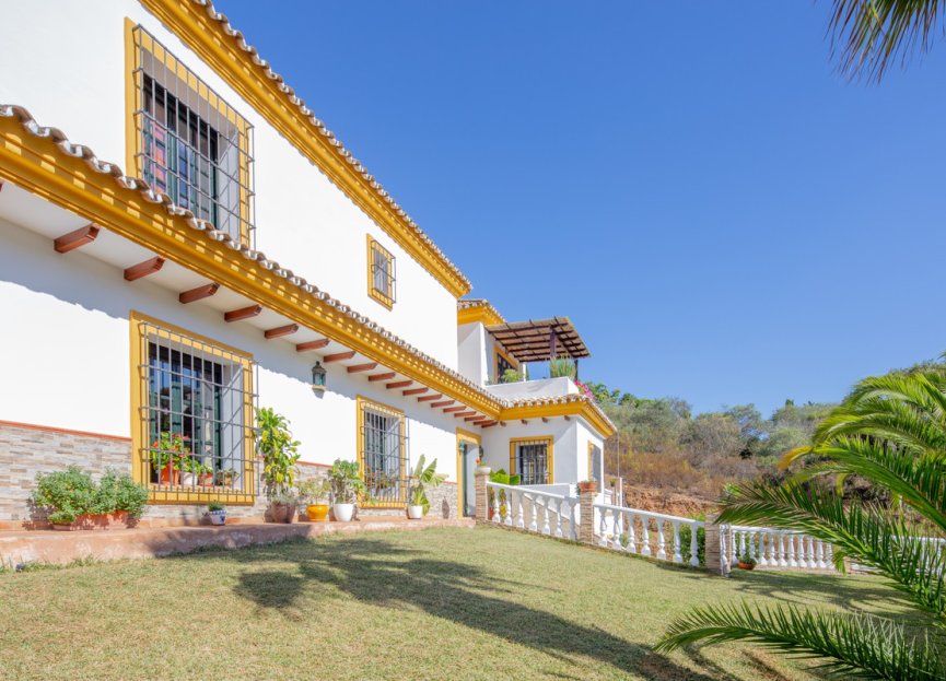 Reventa - House - Detached Villa - Marbella - Elviria