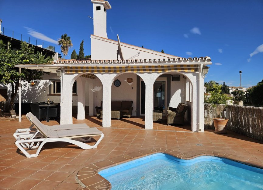 Resale - House - Detached Villa - Benalmádena - Benalmadena Centro