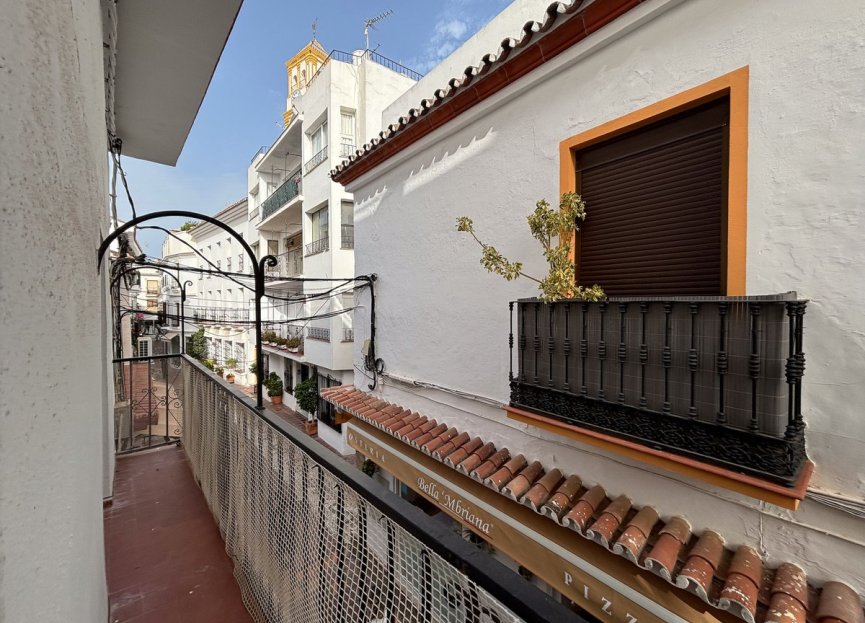 Resale - House - Semi-Detached House - Marbella