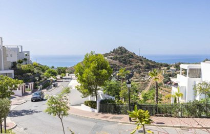 Resale - Apartment - Ground Floor Apartment - Marbella