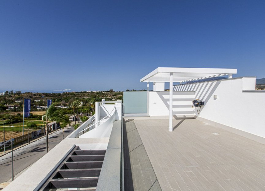 Resale - Apartment - Penthouse Duplex - Estepona - Cancelada