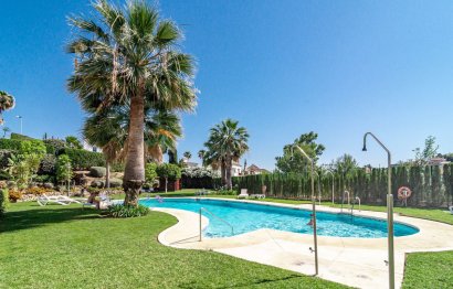 Resale - Apartment - Ground Floor Apartment - Marbella - Nueva Andalucia