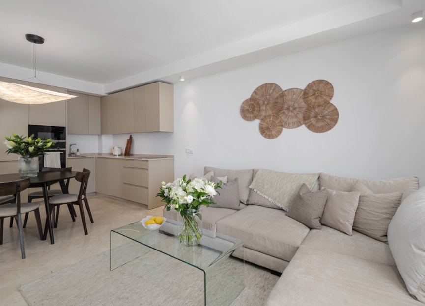 Resale - Apartment - Penthouse - Marbella - Nueva Andalucia