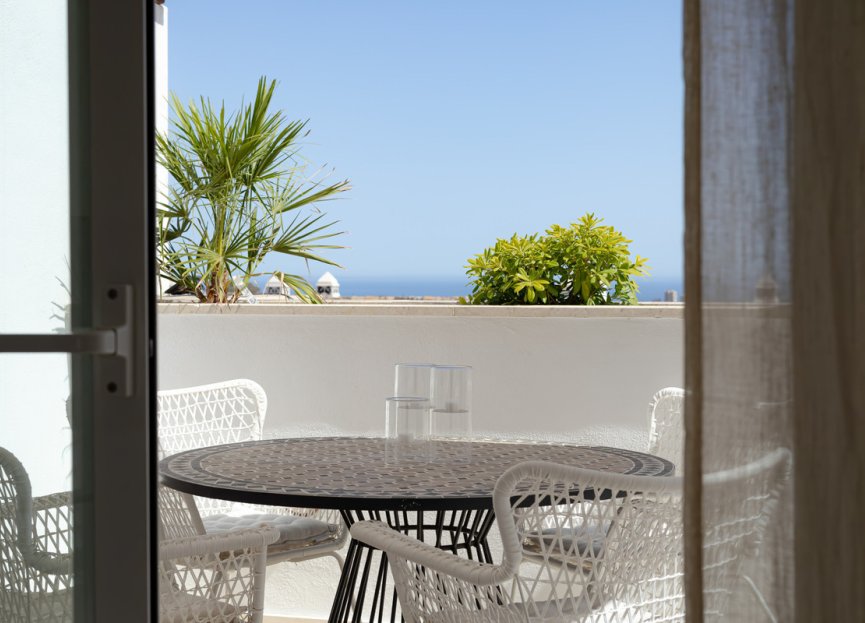 Resale - Apartment - Penthouse - Marbella - Nueva Andalucia