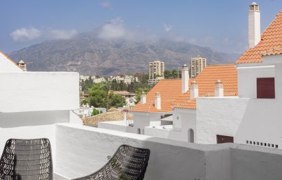 Resale - Apartment - Middle Floor Apartment - Marbella - Nueva Andalucia