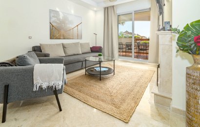 Resale - Apartment - Ground Floor Apartment - Marbella - Nueva Andalucia