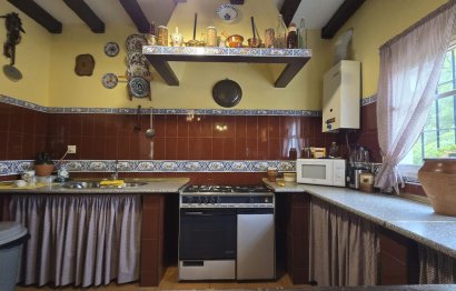 Resale - House - Antequera