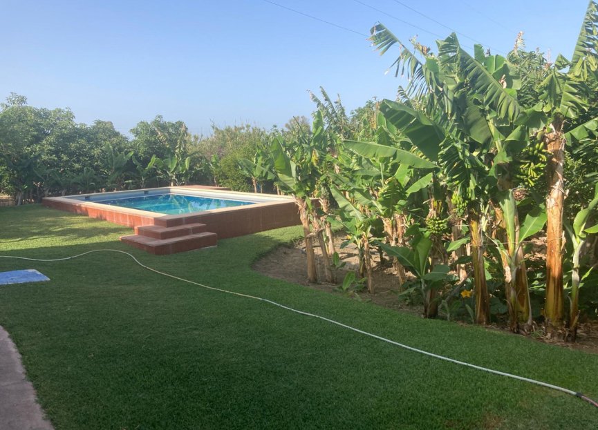 Resale - House - Estepona