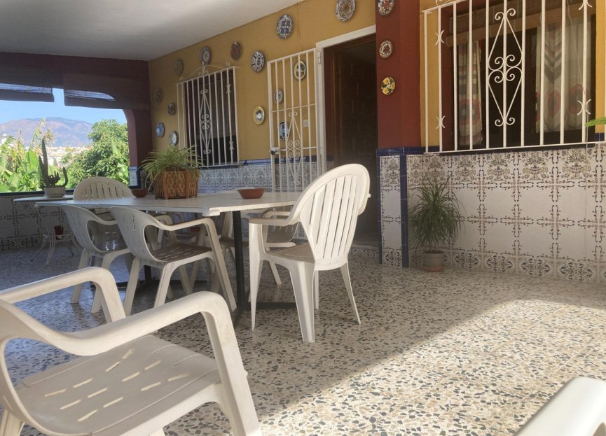 Resale - House - Estepona