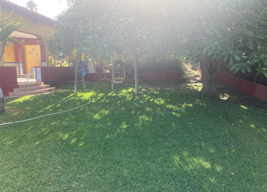 Resale - House - Estepona