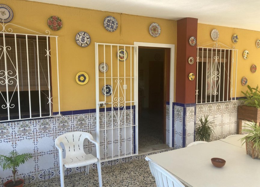 Resale - House - Estepona