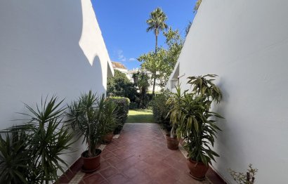 Resale - House - Townhouse - Marbella - Marbella Centro