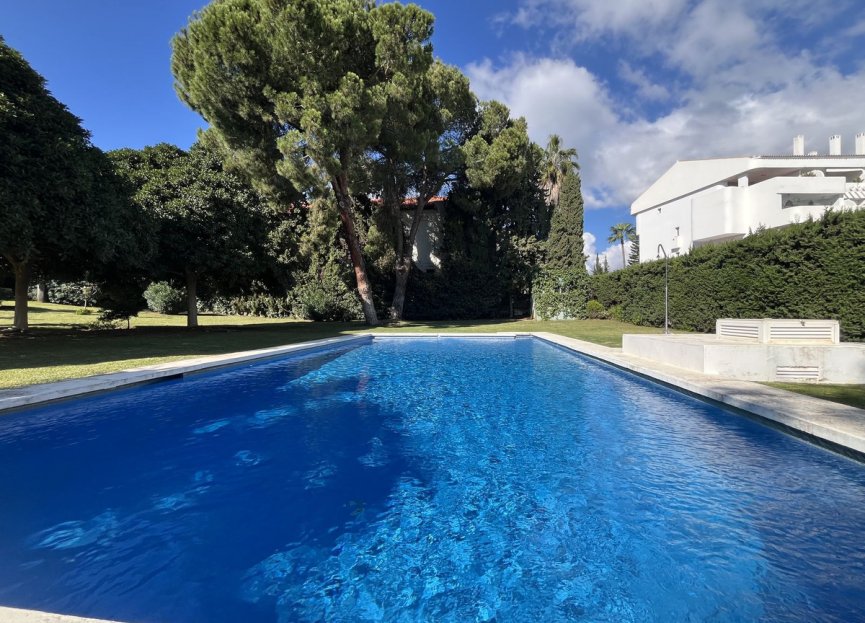 Resale - House - Townhouse - Marbella - Marbella Centro