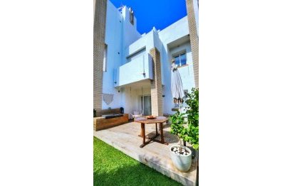 Resale - Apartment - Duplex - Marbella - Nueva Andalucia