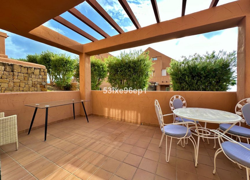 Resale - Apartment - Ground Floor Apartment - Marbella - Elviria