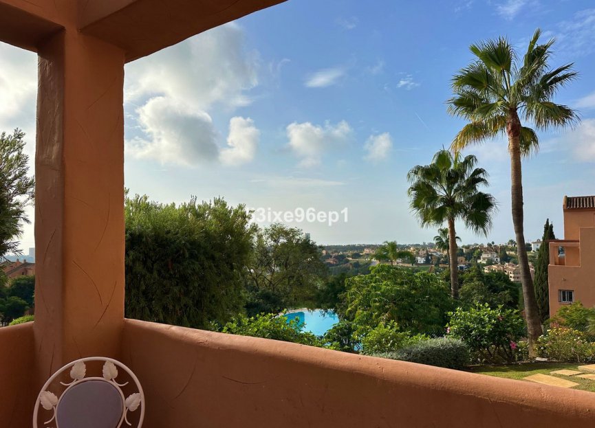 Resale - Apartment - Ground Floor Apartment - Marbella - Elviria