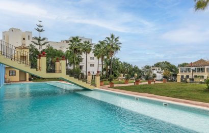 Reventa - House - Semi-Detached House - Marbella - The Golden Mile