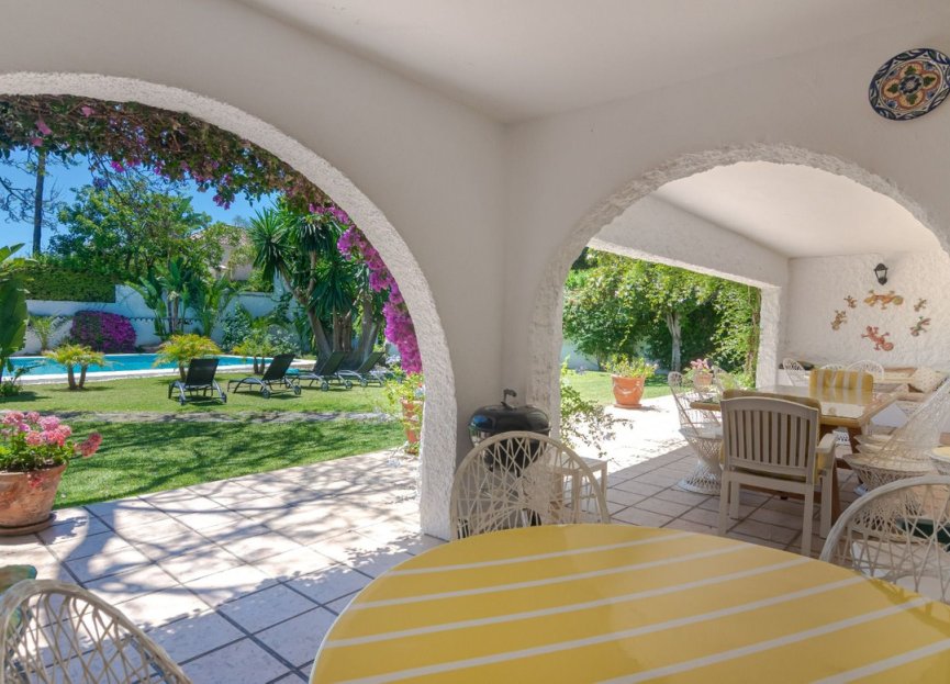 Resale - House - Detached Villa - Marbella - Cortijo Blanco