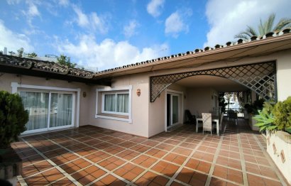 Resale - House - Detached Villa - Marbella - Guadalmina Alta