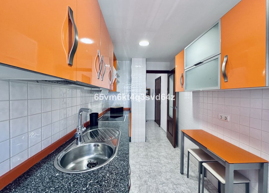 Resale - Apartment - Middle Floor Apartment - Fuengirola - Fuengirola Centro